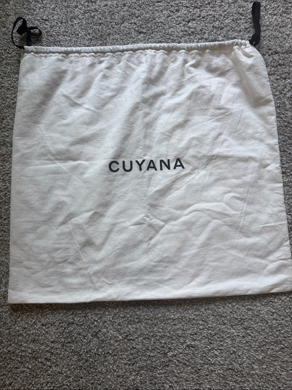 Cuyana Cream Cotton Drawstring Bag with Black Logo-Replacement Storage Pouch